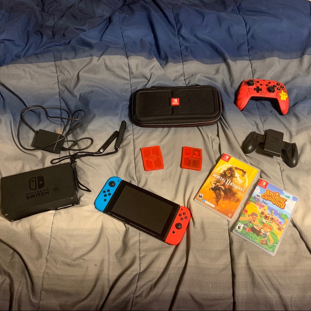 SOLD Nintendo Switch plus extras